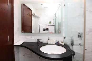 Oyo Premium Pitampura Hotell New Delhi Exteriör bild