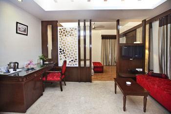 Oyo Premium Pitampura Hotell New Delhi Exteriör bild
