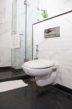 Oyo Premium Pitampura Hotell New Delhi Exteriör bild