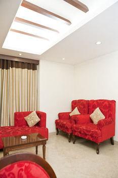 Oyo Premium Pitampura Hotell New Delhi Exteriör bild