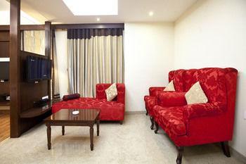 Oyo Premium Pitampura Hotell New Delhi Exteriör bild